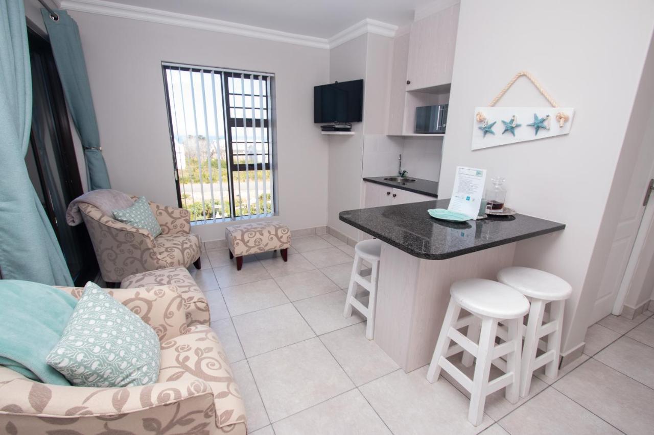 Van Den Berg'S Guesthouse Bettyʼs Bay Exterior foto