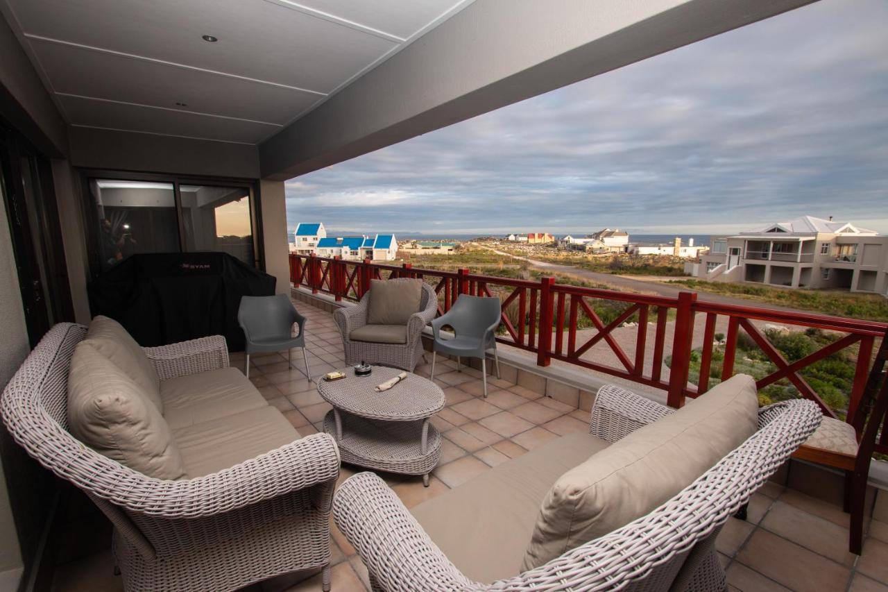 Van Den Berg'S Guesthouse Bettyʼs Bay Exterior foto